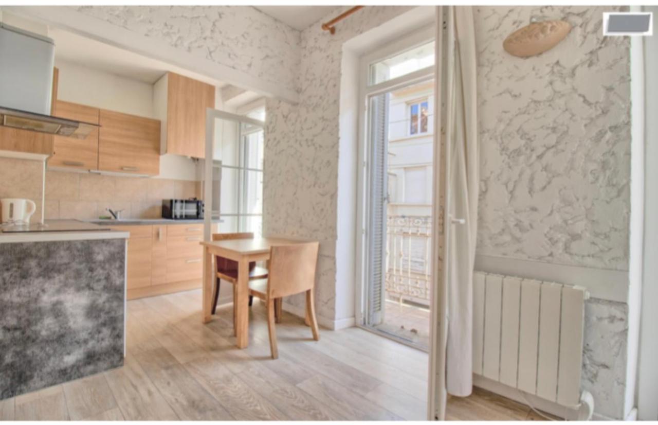 Studio Equipe-Climatise Avec Balcon Au Mourillon A 20M De La Plage Toulon Dış mekan fotoğraf