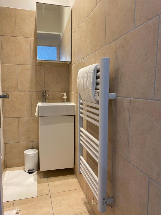 Studio Equipe-Climatise Avec Balcon Au Mourillon A 20M De La Plage Toulon Dış mekan fotoğraf